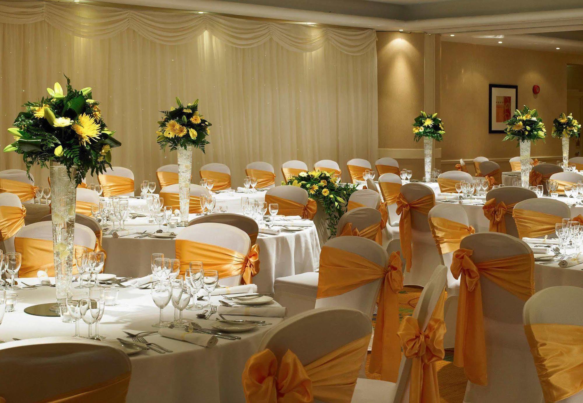 Forest Of Arden Hotel And Country Club Meriden  Restaurant photo
